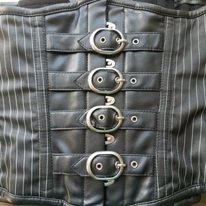 Steel boned underbust corset w/ buckled front